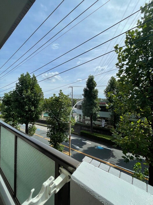 物件内観写真13　(室内からの展望)