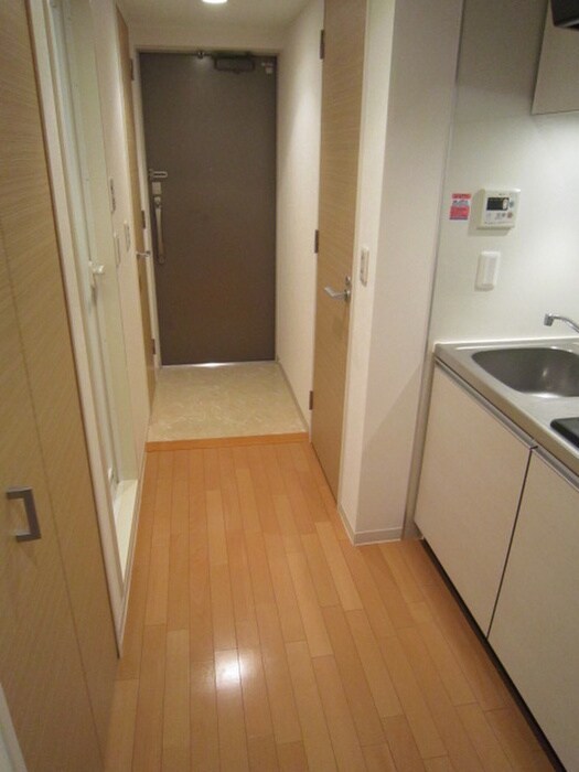 物件内観写真15　(玄関)