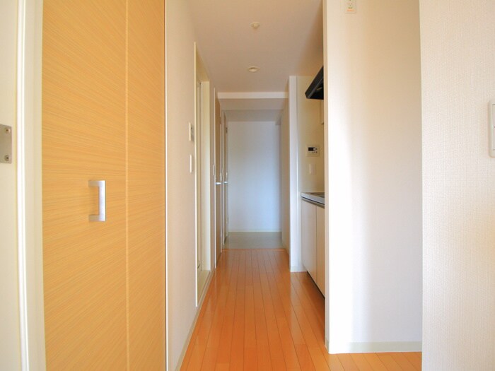 物件内観写真19　(廊下)