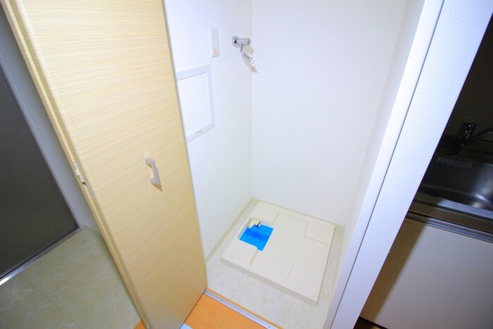 物件内観写真20　(洗濯機置場)