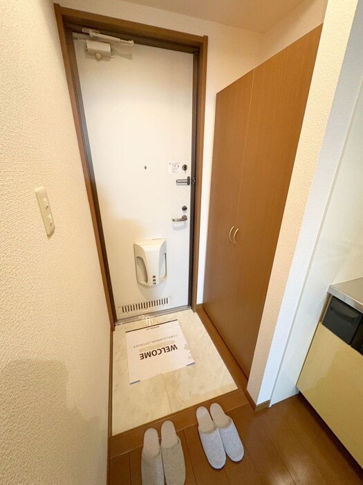 物件内観写真14　(玄関)