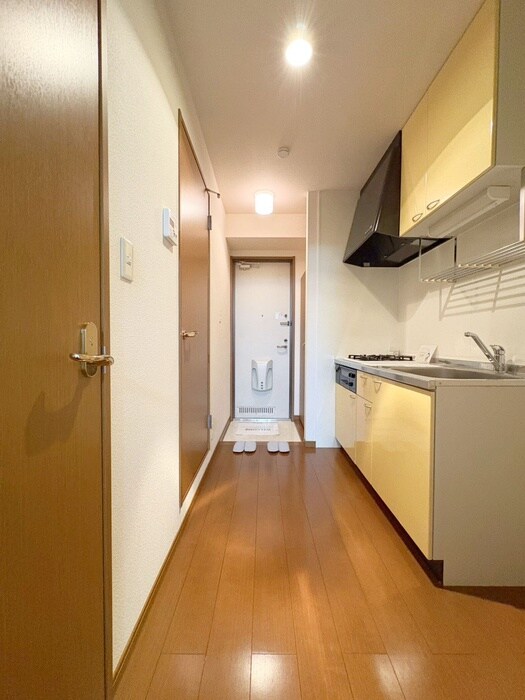 物件内観写真17　(廊下)