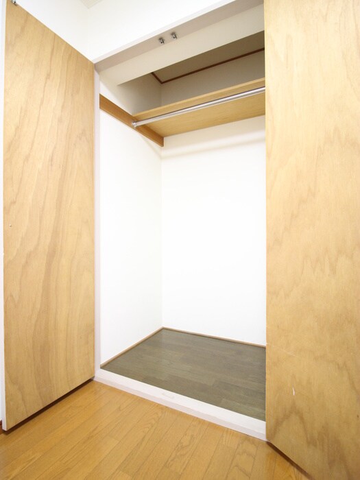 物件内観写真16　(収納)