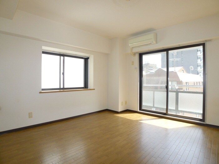 物件内観写真11　(居室)