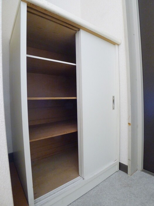 物件内観写真16　(靴箱)