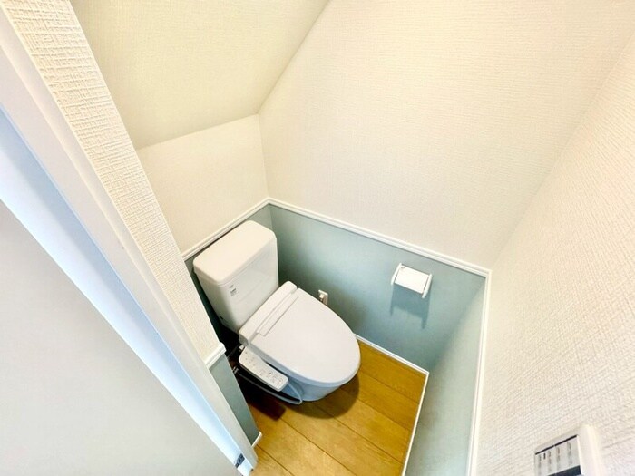 物件内観写真5　(トイレ)