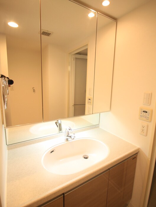 物件内観写真14　(洗面)