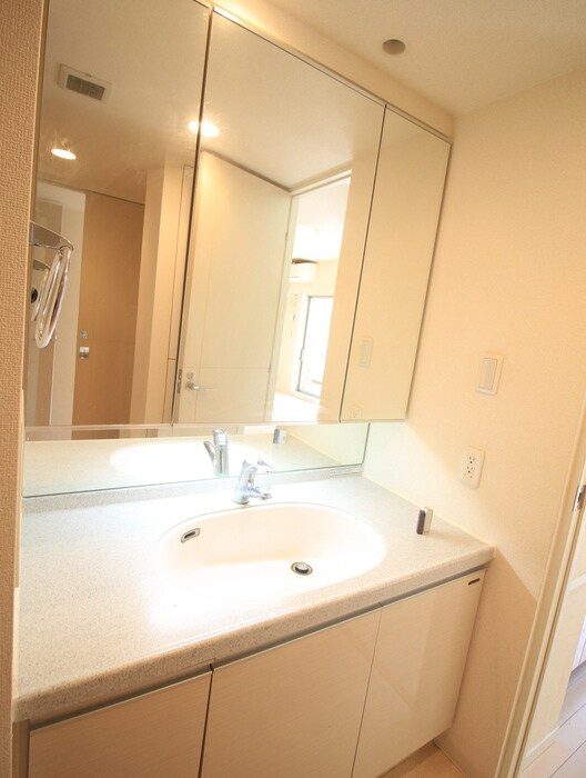 物件内観写真15　(洗面)