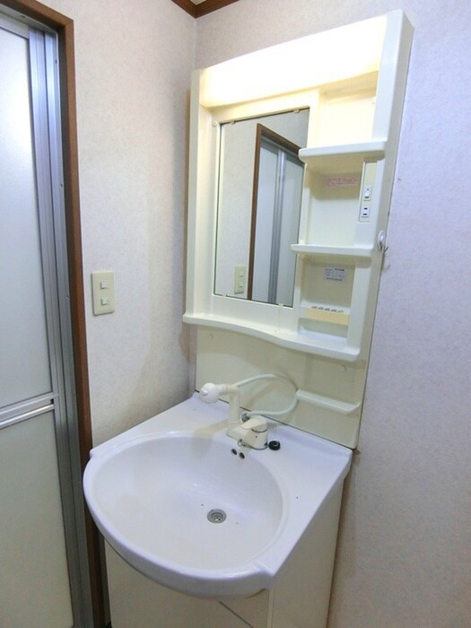 物件内観写真8　(洗面)