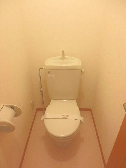 物件内観写真16　(トイレ)