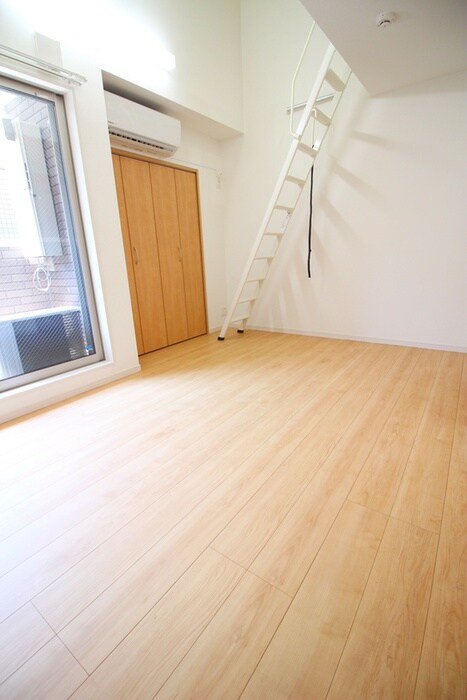 物件内観写真9　(居室)