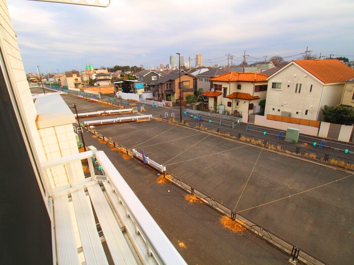 物件内観写真22　(室内からの展望)