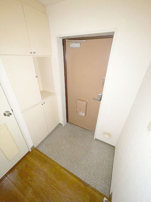 物件内観写真20　(玄関)
