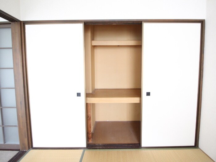 物件内観写真10　(収納)
