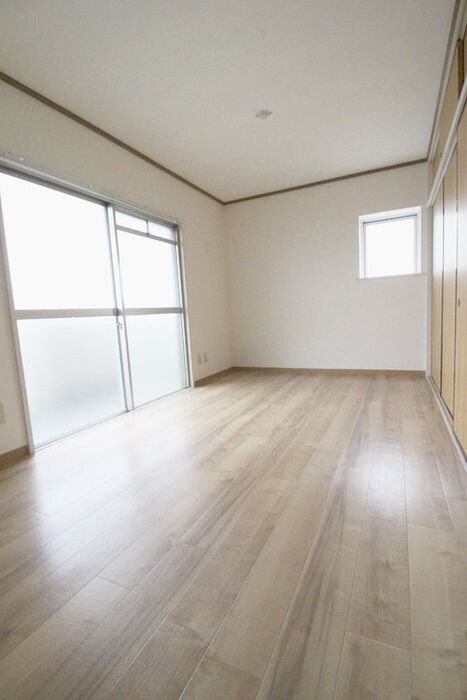 物件内観写真10　(居室)