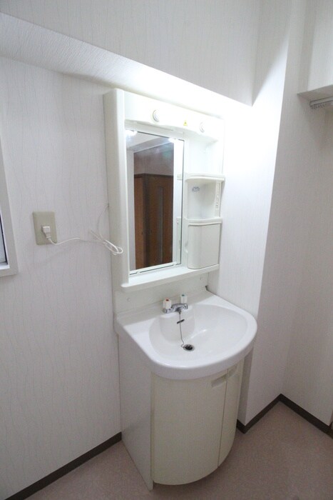 物件内観写真12　(洗面)