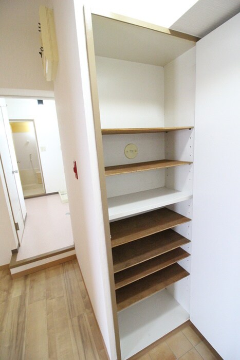 物件内観写真17　(靴箱)