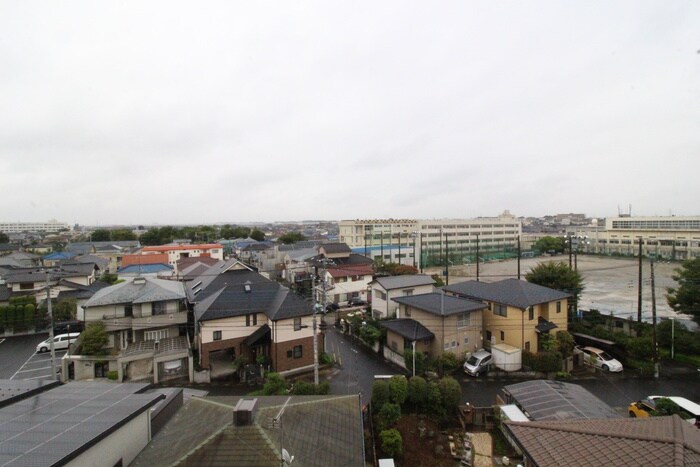 物件内観写真20　(室内からの展望)