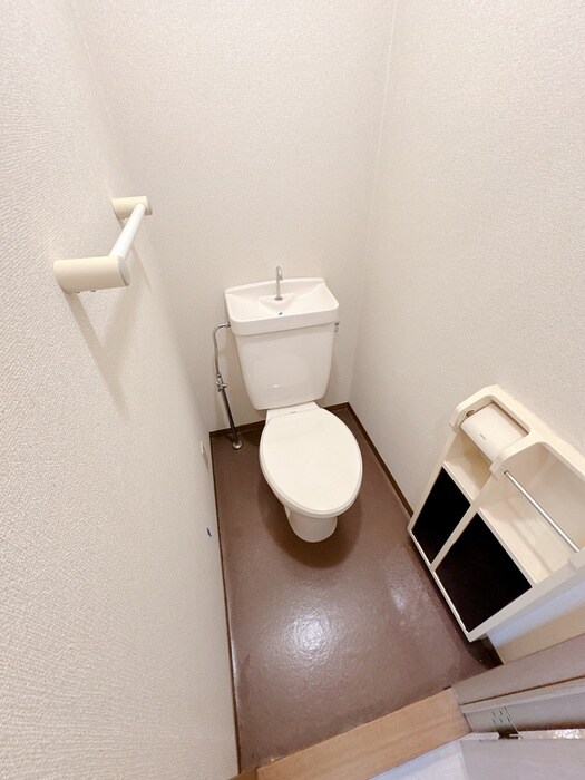 物件内観写真12　(トイレ)