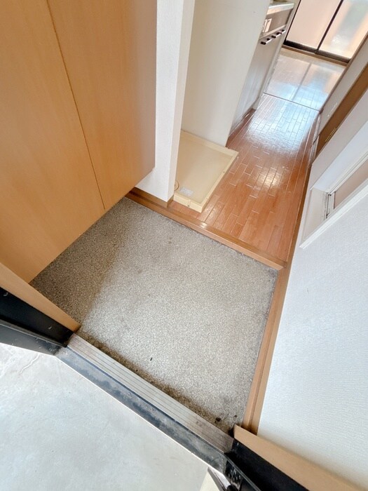 物件内観写真21　(玄関)