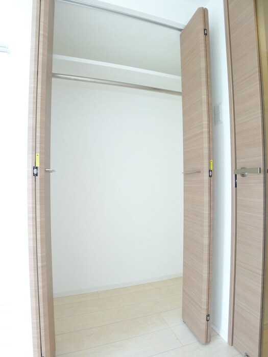 物件内観写真15　(収納)