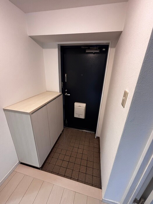 物件内観写真13　(玄関)