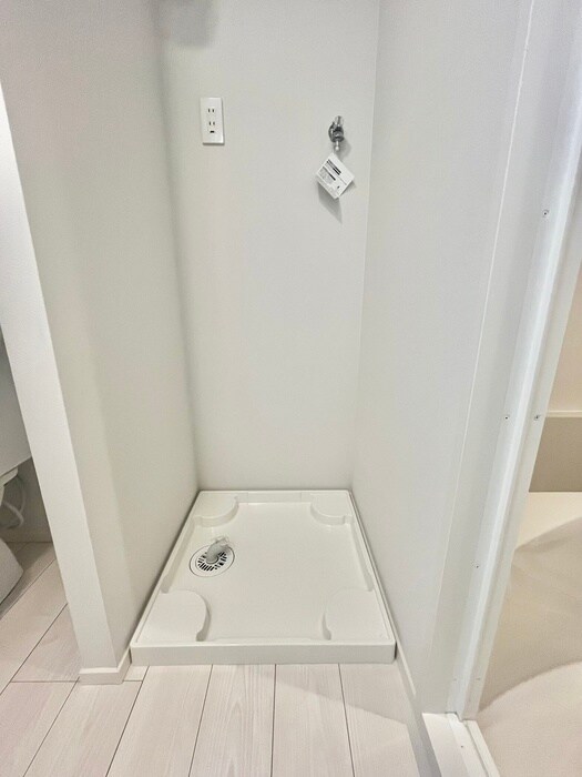 物件内観写真12　(洗濯機置場)