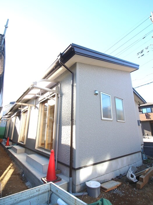 物件外観写真1　(建築中)