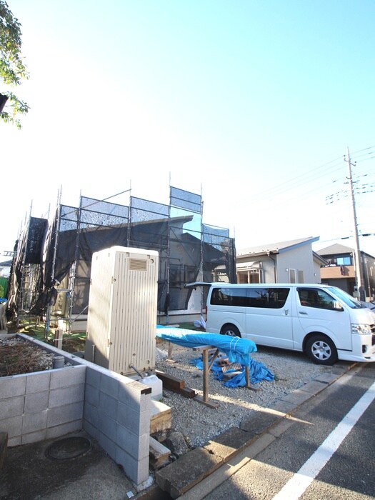 物件外観写真5　(駐車場)