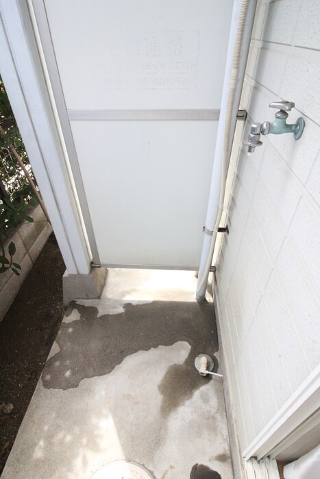 物件内観写真14　(洗濯機置場)