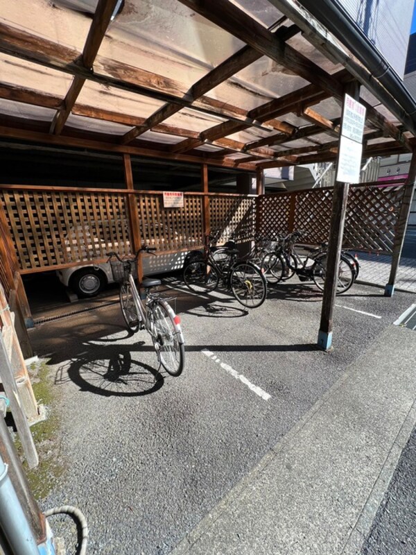駐輪場