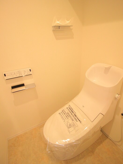 物件内観写真13　(トイレ)