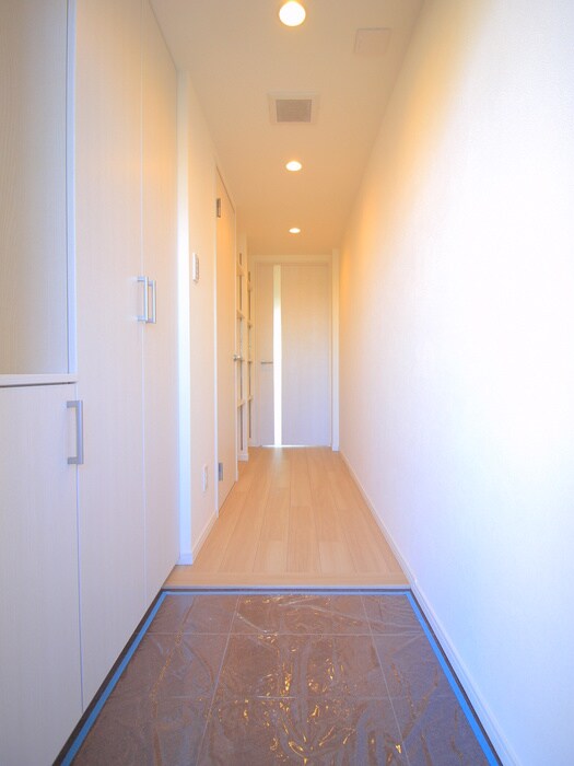 物件内観写真17　(玄関)