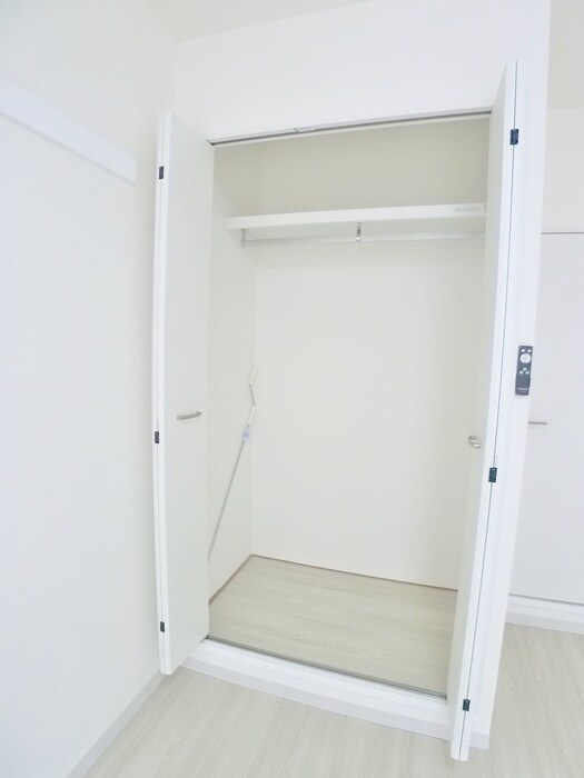 物件内観写真21　(収納)