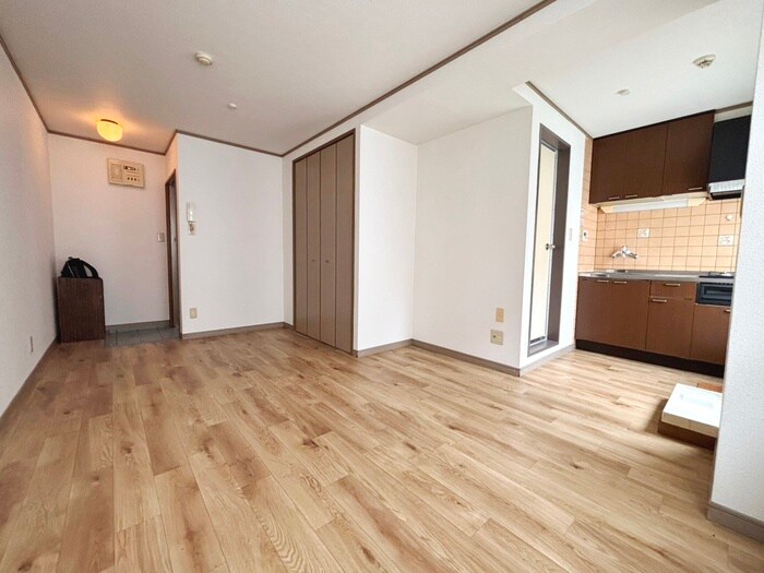 物件内観写真9　(居室)