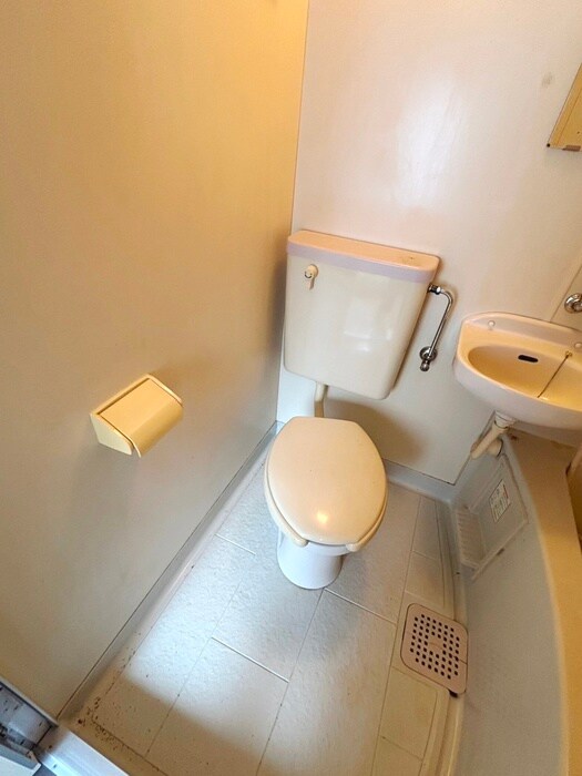 物件内観写真16　(トイレ)