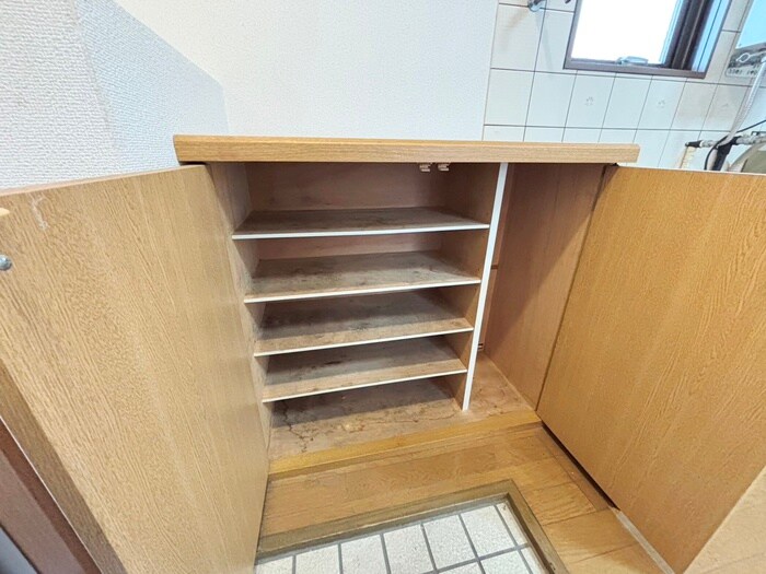 物件内観写真19　(靴箱)