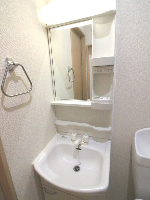 物件内観写真11　(洗面)