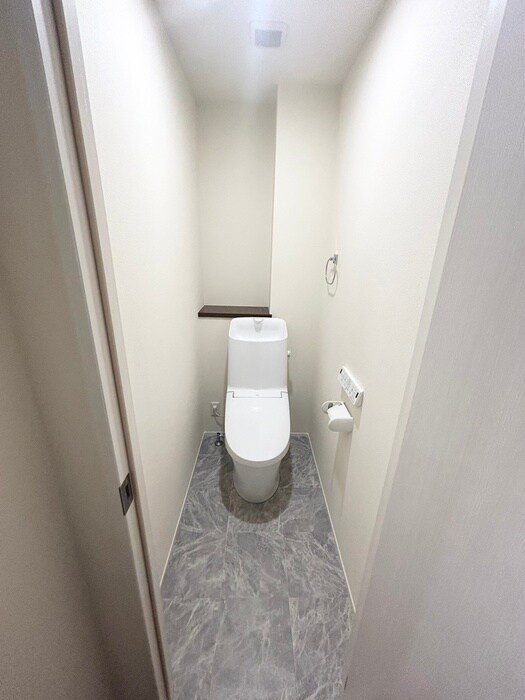 物件内観写真5　(トイレ)