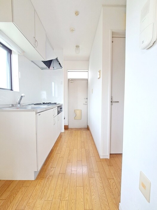 物件内観写真6　(廊下)