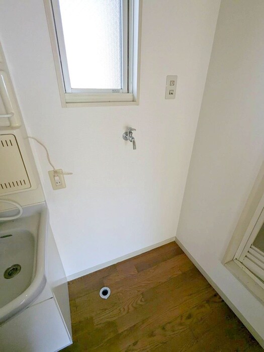 物件内観写真22　(洗濯機置場)