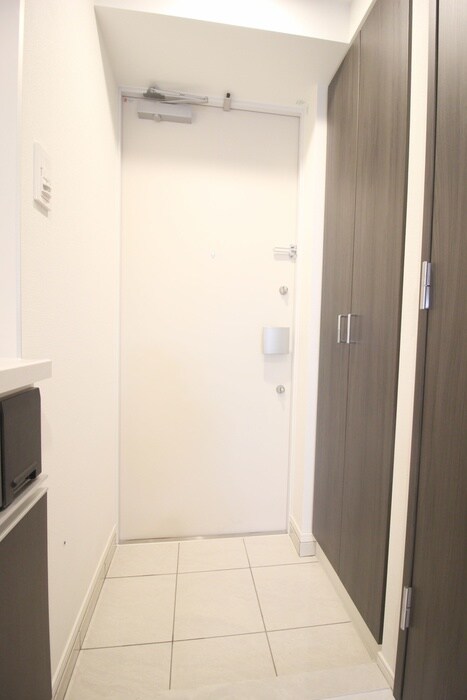 物件内観写真17　(玄関)