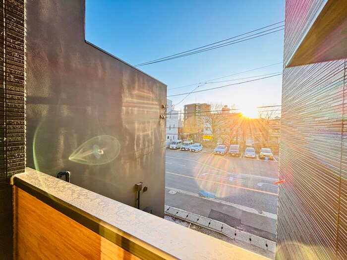 物件内観写真21　(室内からの展望)