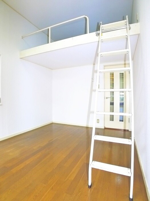 物件内観写真8　(居室)