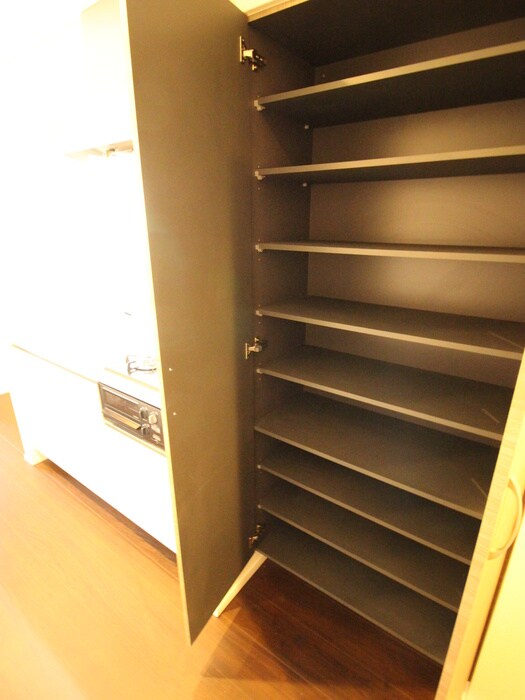 物件内観写真8　(靴箱)