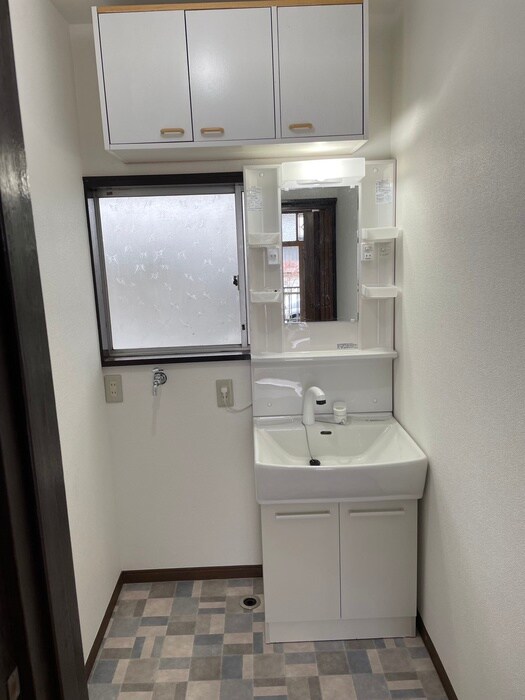 石田様方貸家の洗面