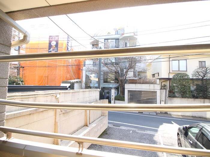 物件内観写真16　(室内からの展望)