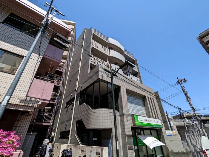 クレストハイム