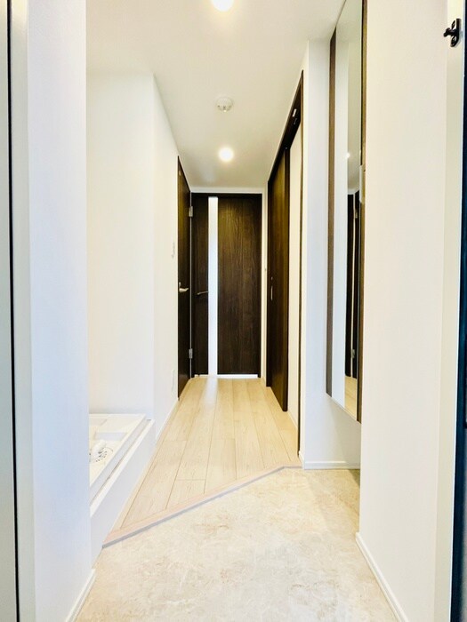 物件内観写真17　(玄関)