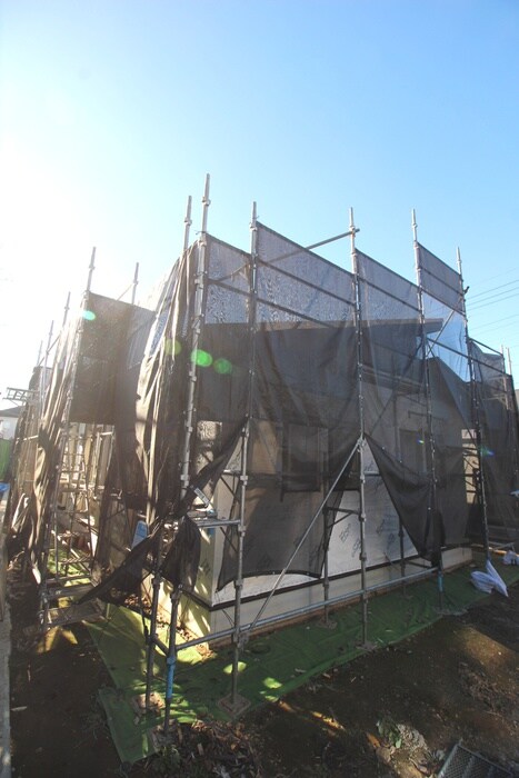 物件外観写真1　(建築中)